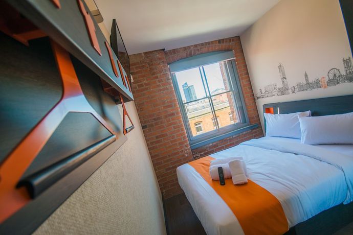 Imagen de la habitación del Hotel easyHotel Manchester. Foto 15