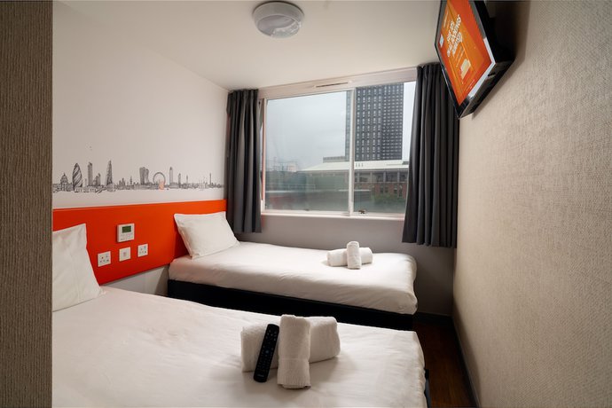 Imagen de la habitación del Hotel easyLondon Croydon. Foto 6