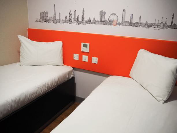 Imagen de la habitación del Hotel easyLondon Croydon. Foto 10