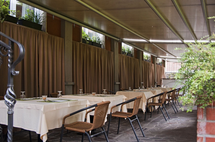 Imagen del bar/restaurante del Hotel eco Hotel Milano and BioRiso Restaurant. Foto 3