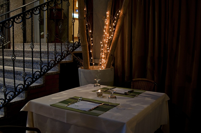 Imagen del bar/restaurante del Hotel eco Hotel Milano and BioRiso Restaurant. Foto 5