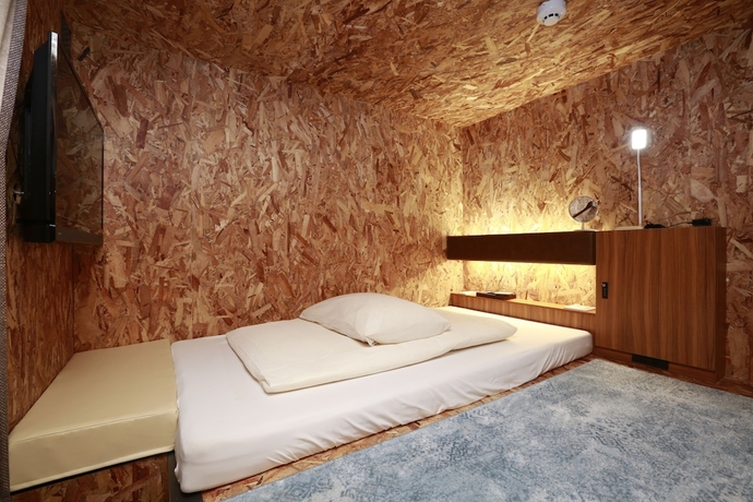 Imagen de la habitación del Hotel eeGee STAY Omiya. Foto 15
