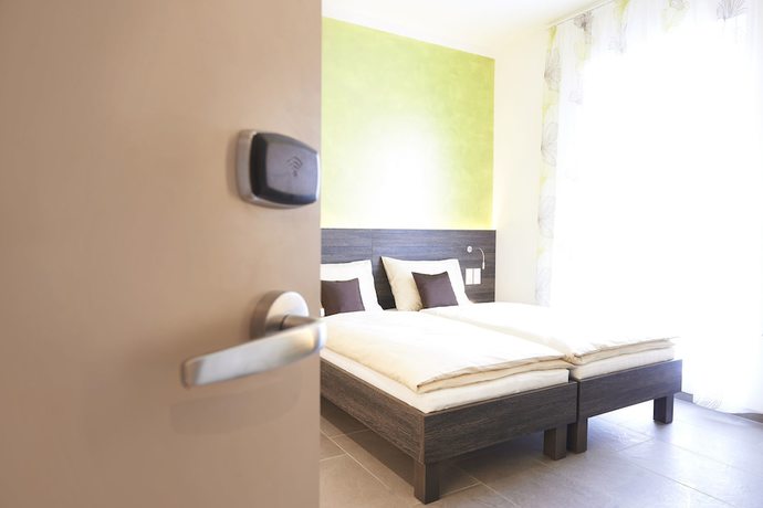 Imagen de la habitación del Hotel eee hotel TRAUN. Foto 5