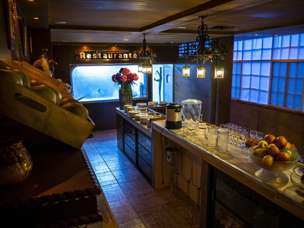 Imagen del bar/restaurante del Hotel el C&oacute;ndor. Foto 5