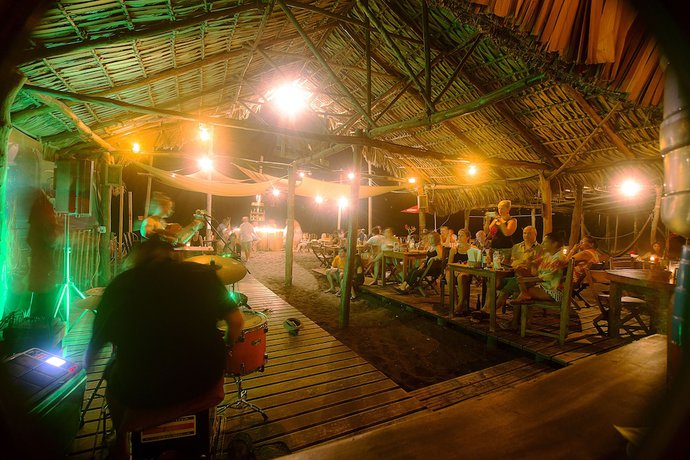 Imagen del bar/restaurante del Hotel el Delfin. Foto 7