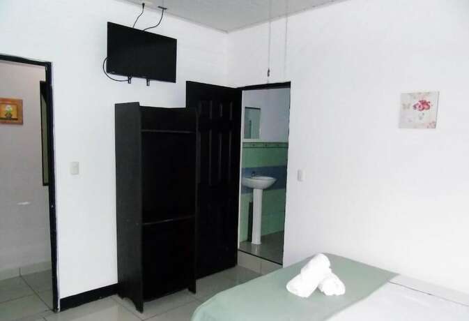 Imagen general del Hotel el Descanso, Hospital. Foto 9