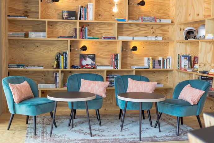 Imagen del bar/restaurante del Hotel elferrooms. Foto 2