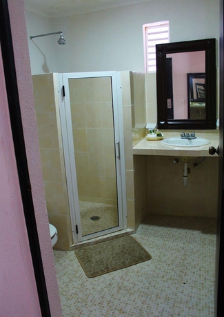 Imagen de la habitación del Hotel es Berny. Foto 8