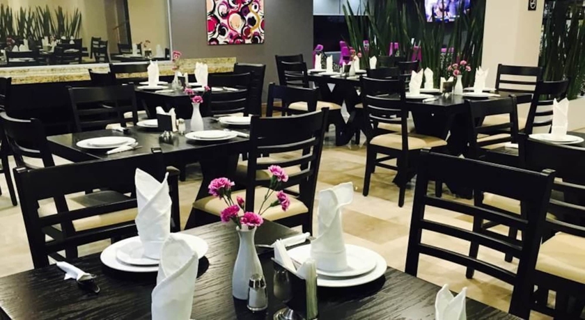 Imagen del bar/restaurante del Hotel es Haus. Foto 4