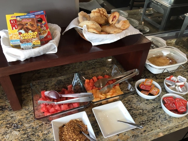 Imagen del bar/restaurante del Hotel es Haus. Foto 6