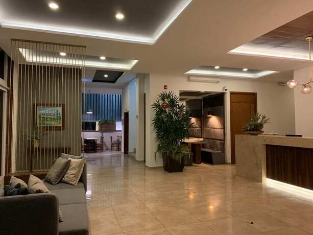 Imagen de los interiores del Hotel es Unico Express. Foto 27