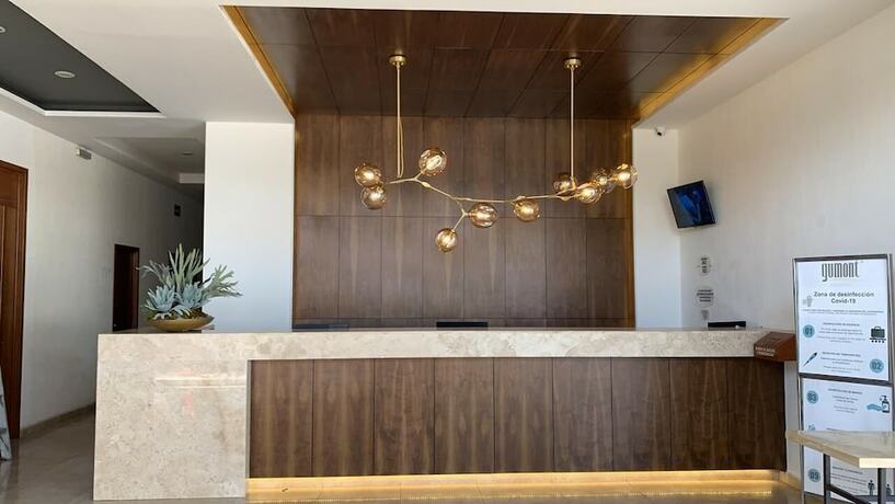 Imagen de los interiores del Hotel es Unico Express. Foto 32
