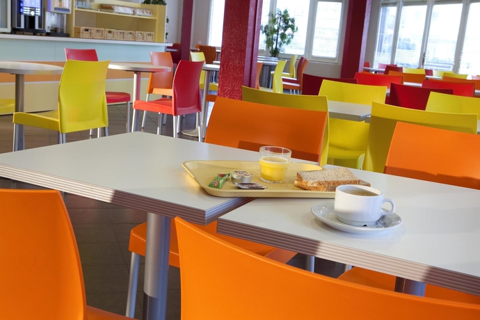 Imagen del bar/restaurante del Hotel f1 Cergy. Foto 4