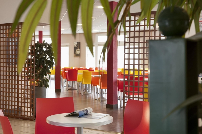 Imagen del bar/restaurante del Hotel f1 Cergy. Foto 6