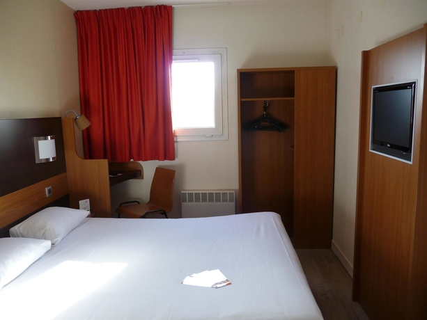 Imagen de la habitación del Hotel f1 Maurepas. Foto 13