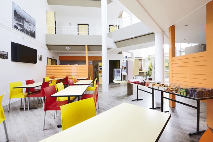 Imagen de los interiores del Hotel f1 Nemours. Foto 9