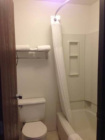 Imagen de la habitación del Hotel fairbridge inn, suites & conference center - misso. Foto 9