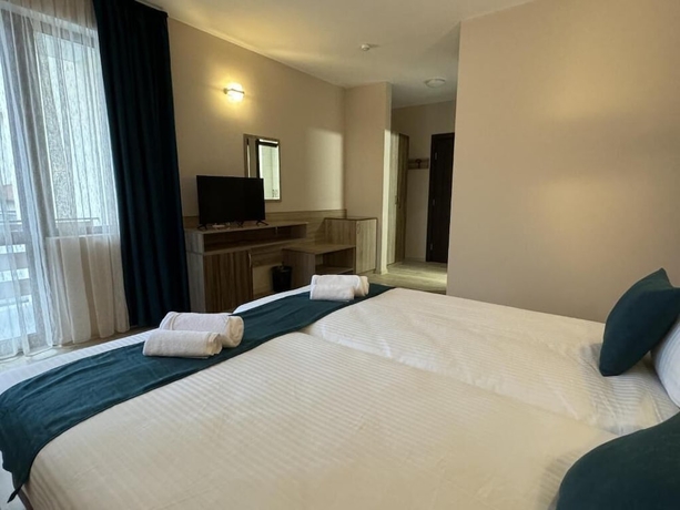 Imagen de la habitación del Hotel family hotel BONJOUR. Foto 6
