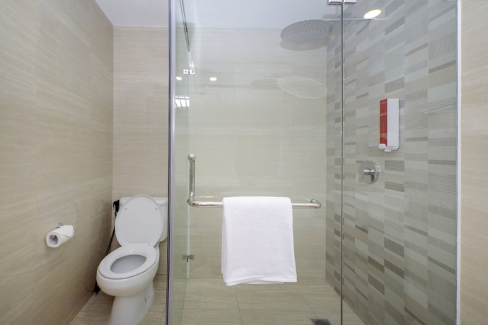 Imagen de la habitación del Hotel favehotel Bitung. Foto 7