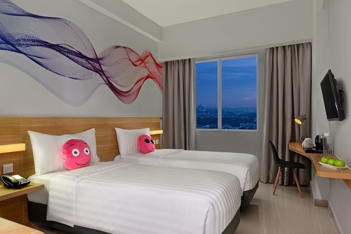 Imagen de la habitación del Hotel favehotel Karawang. Foto 7