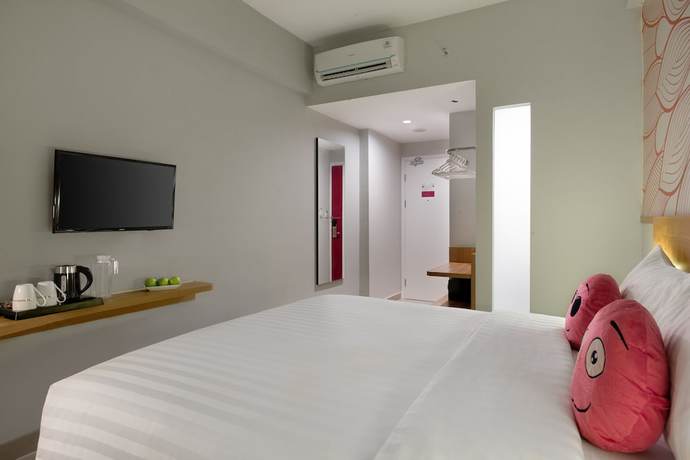 Imagen de la habitación del Hotel favehotel Karawang. Foto 9