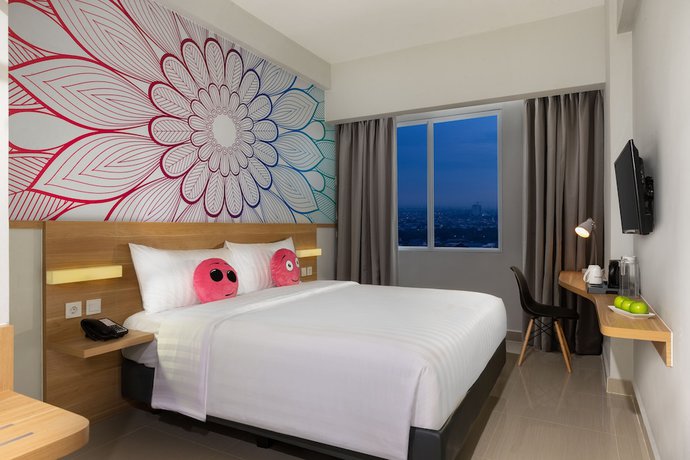 Imagen de la habitación del Hotel favehotel Karawang. Foto 10