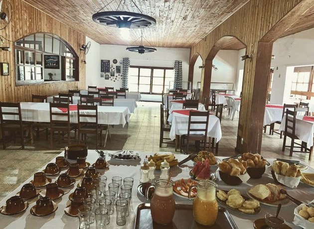 Imagen del bar/restaurante del Hotel fazenda jequitib&aacute;. Foto 4