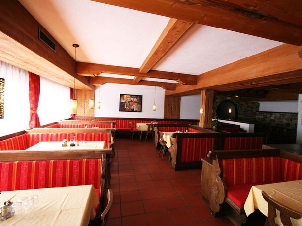 Imagen del bar/restaurante del Hotel first mountain Zillertal. Foto 13