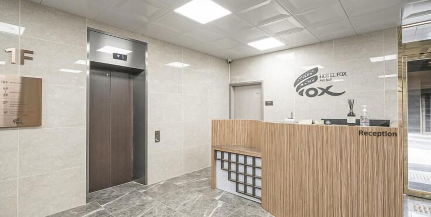 Imagen de los interiores del Hotel fox arthall. Foto 16