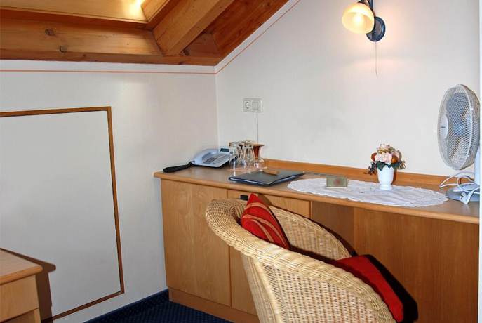 Imagen de la habitación del Hotel garni Schmideler. Foto 13