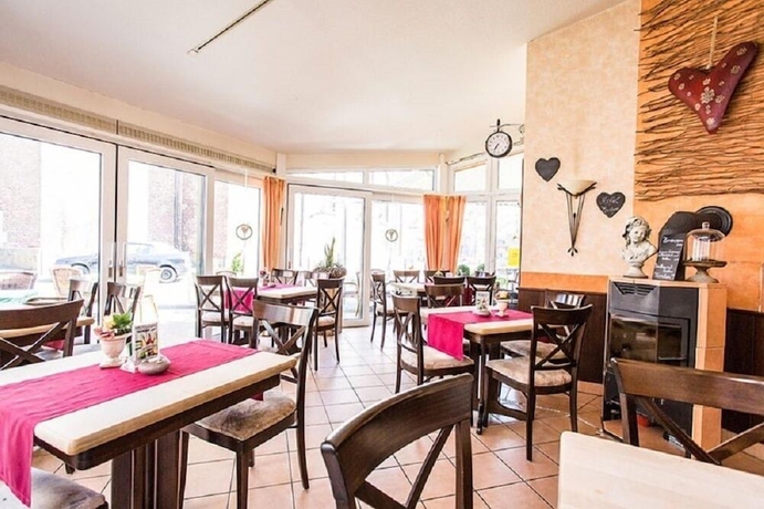 Imagen del bar/restaurante del Hotel -gastst&auml;tte Franke. Foto 2