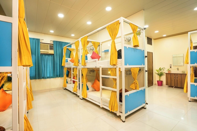 Imagen de la habitación del Hotel goSTOPS Amritsar Chatiwind Gate. Foto 2