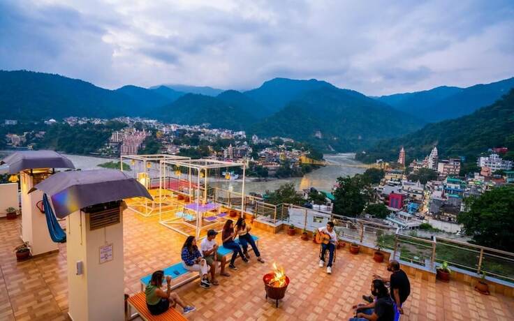 Imagen general del Hotel goSTOPS Rishikesh Lakshman Jhula - Hostel. Foto 1