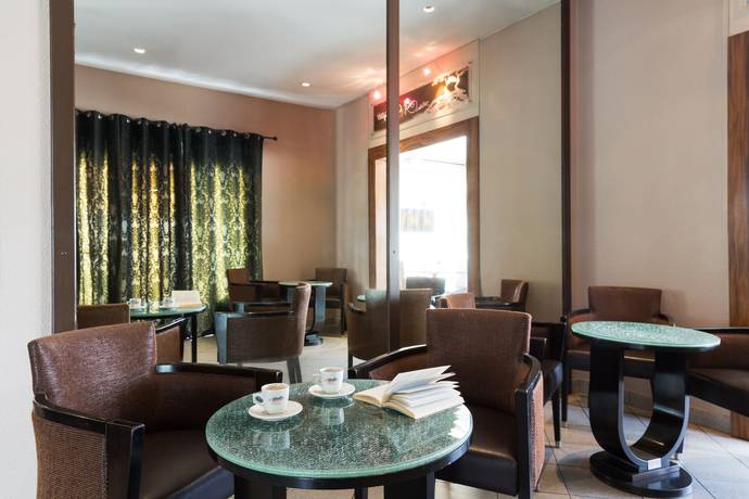 Imagen del bar/restaurante del Hotel greet Hotel Nancy Sud. Foto 9