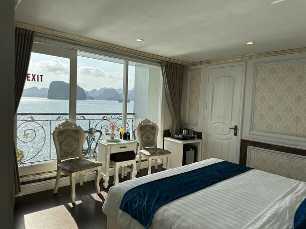 Imagen de la habitación del Hotel halong marina bay cruise. Foto 17