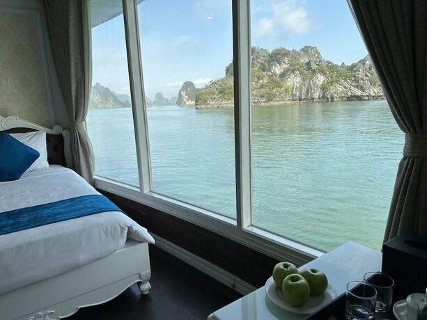 Imagen de la habitación del Hotel halong marina bay cruise. Foto 20