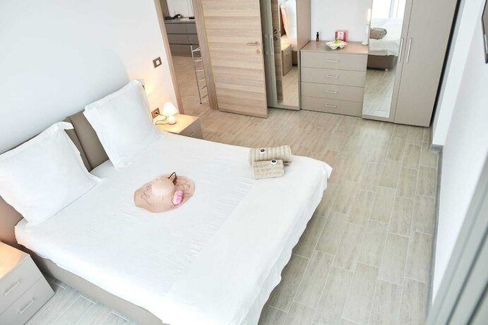 Imagen general del Hotel holiday 1. Foto 2