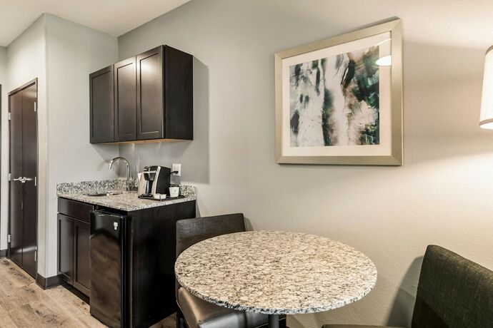 Imagen de la habitación del Hotel holiday inn hotel & suites silicon valley - milpit. Foto 15