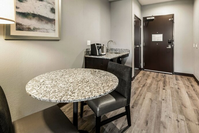 Imagen de la habitación del Hotel holiday inn hotel & suites silicon valley - milpit. Foto 18