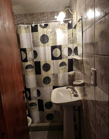 Imagen de la habitación del Hotel hospedaje residencial arenas. Foto 10