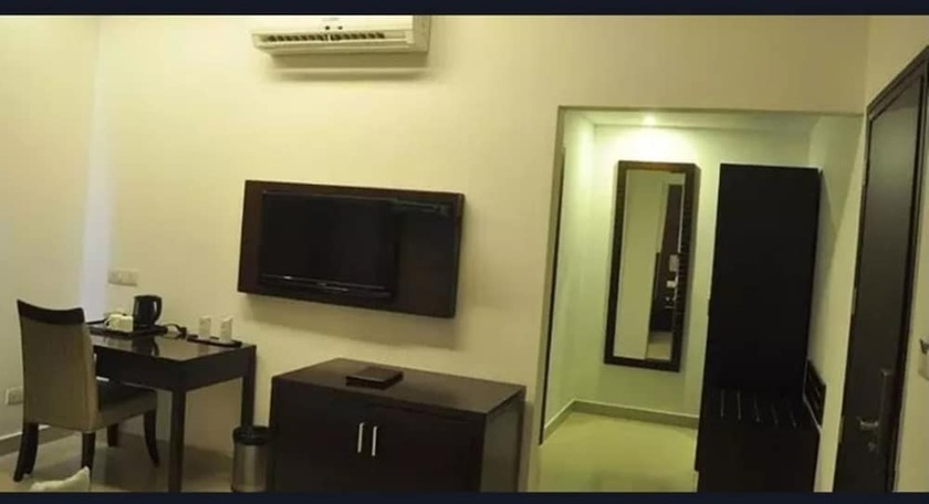 Imagen de la habitación del Hotel hotel Ananya Regency. Foto 13