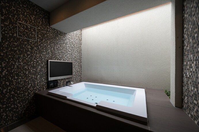 Imagen general del Hotel hotel bratto stay. Foto 6