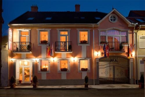 Imagen general del Hotel hotel isabell győr. Foto 1