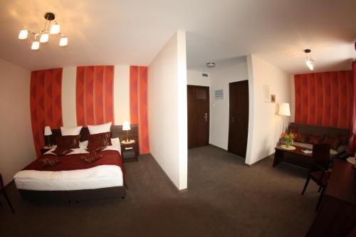 Imagen de la habitación del Hotel hotel kosmonauty wrocław-airport. Foto 10