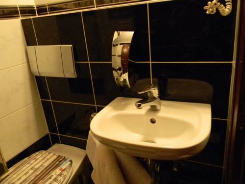 Imagen de la habitación del Hotel hotel krona domžale. Foto 6