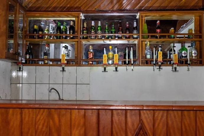 Imagen del bar/restaurante del Hotel hotel le printemps, Douala. Foto 2