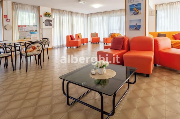 Imagen de los interiores del Hotel hotel paradiso, Rimini. Foto 18
