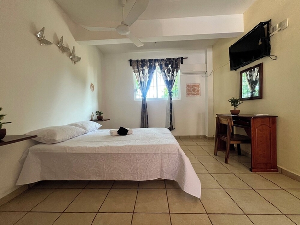Imagen de la habitación del Hotel hotel real juquilita. Foto 15