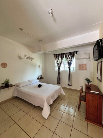 Imagen de la habitación del Hotel hotel real juquilita. Foto 16