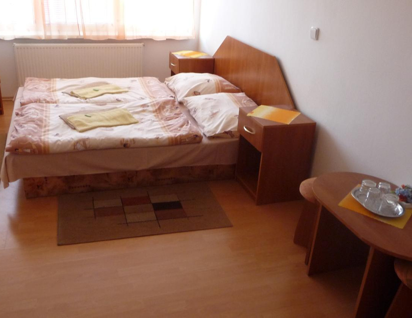 Imagen general del Hotel hotel &scaron;tadi&oacute;n. Foto 11